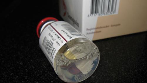 Bottle of immunoglobulin from Wikimedia (https://commons.wikimedia.org/wiki/File:Immunoglobulin_018.jpg).